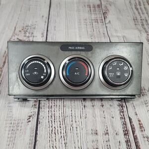 2010 -‎ 2012 Nissan Sentra Climate Controls (OEM) 27510-ZT50A